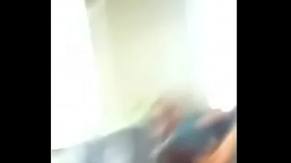 Bedste Hot lesbian pussy lick caught on bus filmklip