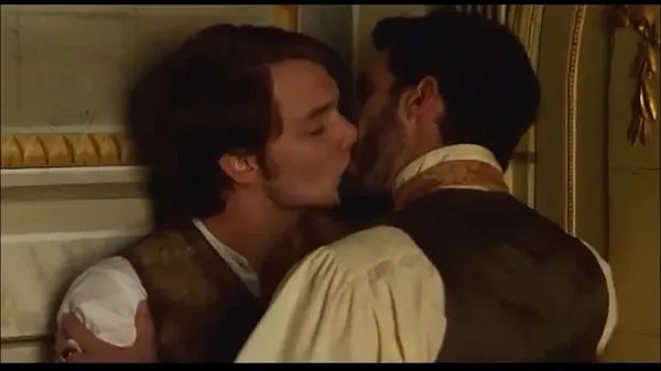 Bedste Àlex Batllori naked and gay kiss (Stella Cadente filmklip