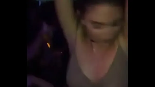 Film klip Girlfriend acting like a real whore in club, soaked and d. dancing terbaik