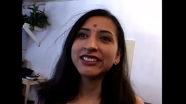 Beste Indian Anal Party mit 2 SchwänzenClips aus Filmen