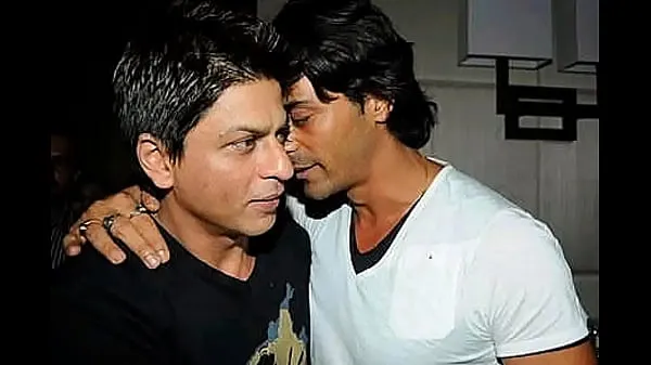 Beste Shah rukh Khan hot gay kiss clips Films