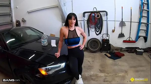 Beste Roadside - Fit Girl Gets Her Pussy Banged By The Car Mechanic clips Films