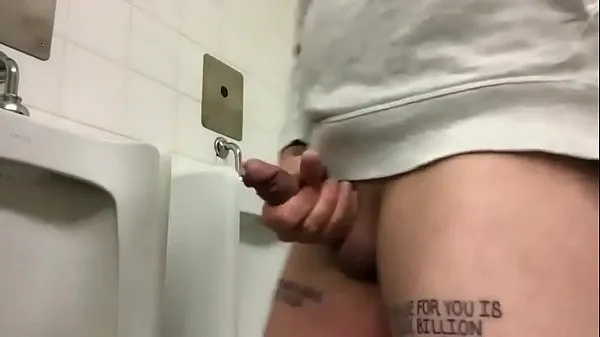Beste Sex in einer öffentlichen Toilette habenClips aus Filmen
