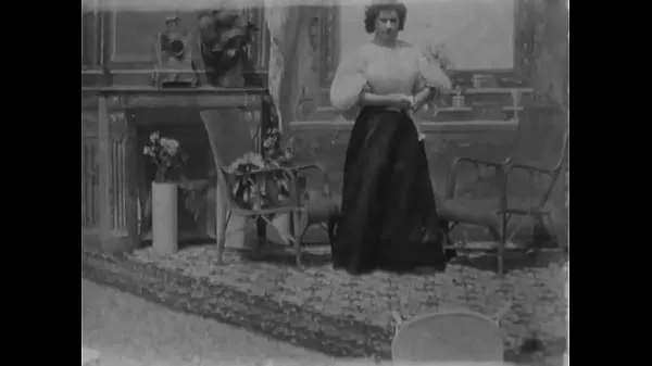 ベスト 史上最古のエロ映画-WomanUndressing（1896 クリップ映画