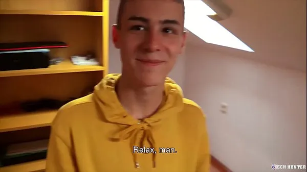 Mejores Un gay pervertido le ofreció a un chico una forma de ganar algo de dinero extra - Czech Hunter 538 clips de películas