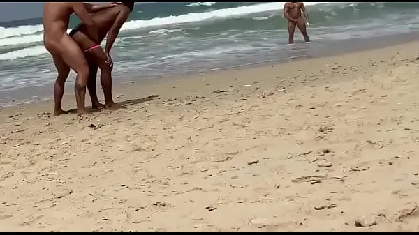 أفضل fuck on the beach مقاطع الأفلام