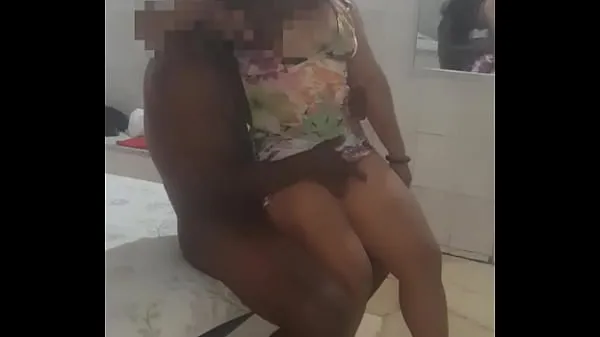 Putisobrina quería su chocolate ya lo extrañaba y pues ay le traje un rico chocolate clip hay nhất Phim