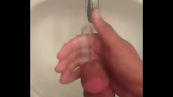 Best Nutting in the sink clips Movies