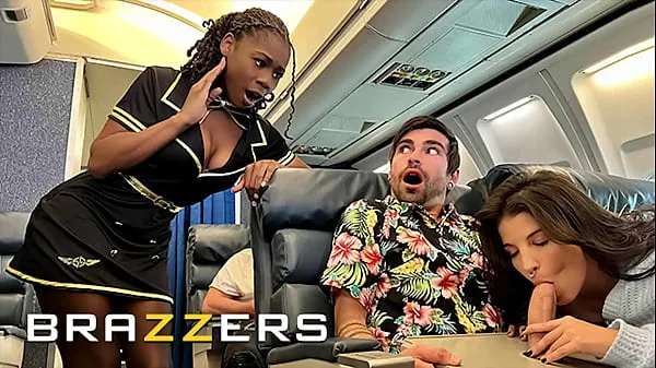 Najlepšie filmy (Lucky Gets Fucked With Flight Attendant Hazel Grace In Private When LaSirena69 Comes & Joins For A Hot 3some - BRAZZERS)