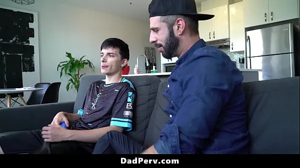 สุดยอด Stepdaddy Teaching His Stepson to Take Care of His Raging Boner - Dadperv คลิป ภาพยนตร์