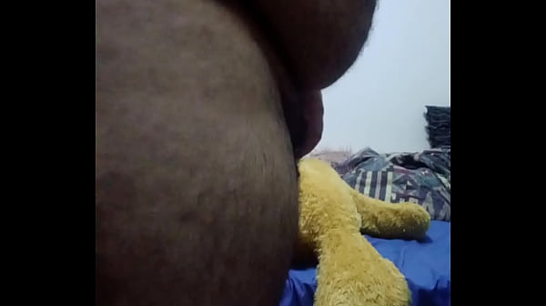 أفضل Vaibhav Humps His Teddy Bear On His Bed مقاطع الأفلام