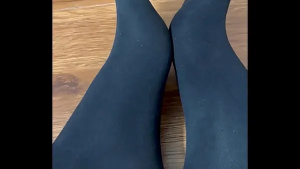 بہترین Flaunting and rubbing together my black nylon feet کلپس موویز